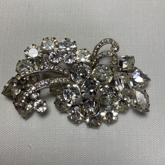 Vintage Rhinestone Albert Weiss Signed Brooch Pin - Picture 3 of 7